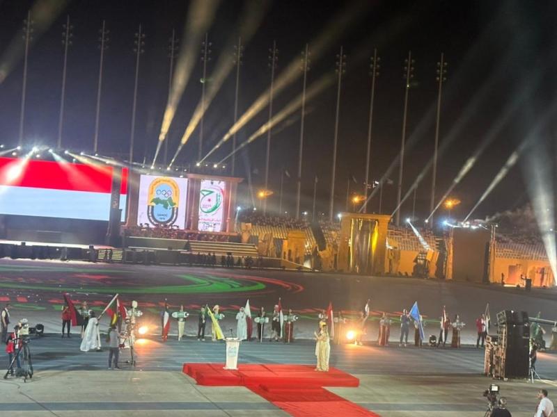 وزير الشباب والرياضة يشهد حفل إفتتاح دورة الألعاب العربية بالجزائر