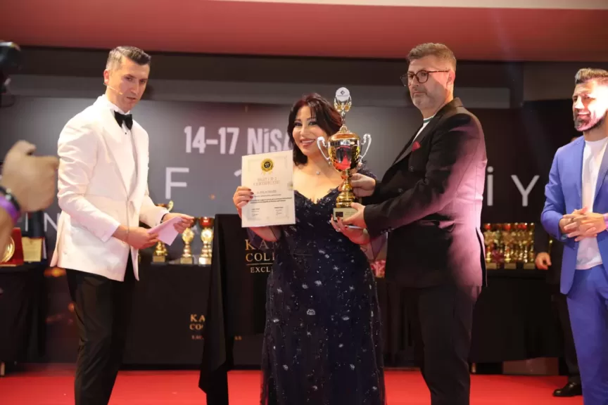 خبيرة التجميل ليلى غريزي أبرز المكرمات بمهرجان أنطاليا بتركيا