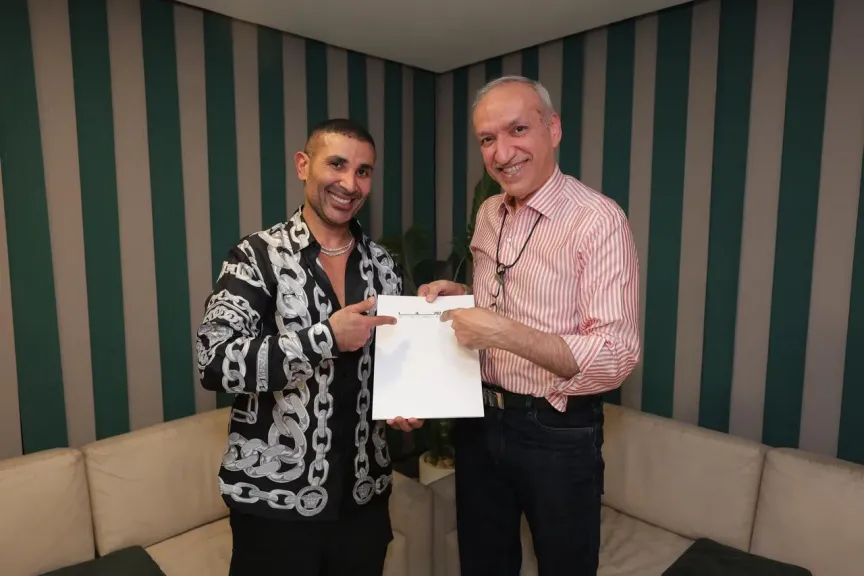 أحمد سعد ..يتعاقد مع ”روتانا” لتقديم أغانى تليق بمشواره الغنائي