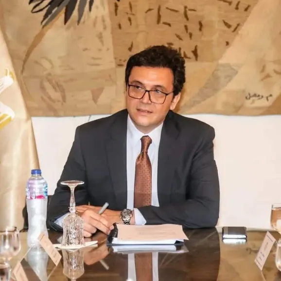 وزير الثقافة : مراجعة شاملة لقصور وبيوت الثقافة لتعزيز انتشار الخدمات الثقافية بالمحافظات