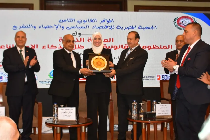 رئيس النيابة الإدارية يشارك فى إفتتاح المؤتمر القانونى الثامن بحضور وزير العدل