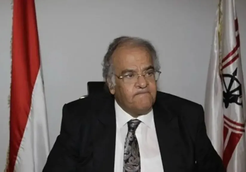 ماسر انسحاب ممدوح عباس من دعم الزمالك؟