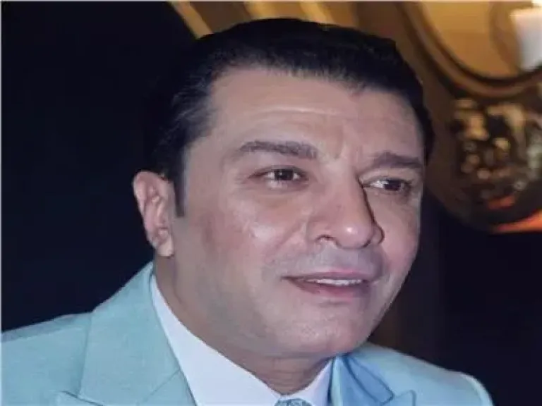 مصطفى كامل..ينعى نجل الموسيقار صلاح الشرنوبى