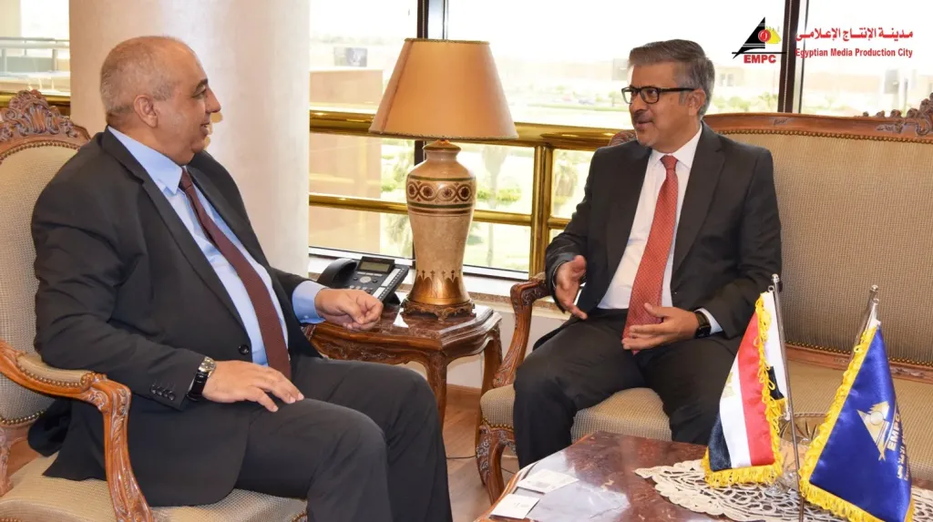 السفير الباكستاني يزور مدينة الإنتاج الإعلامي ويشيد بإمكانياتها