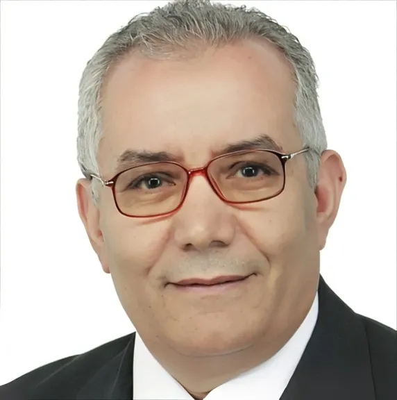 نقيب الجفرافيين مهنئا الرئيس السيسي بالذكرى ال 12 لثورة يونيو: نجدد دعمنا لكل خطوات البناء والتنمية