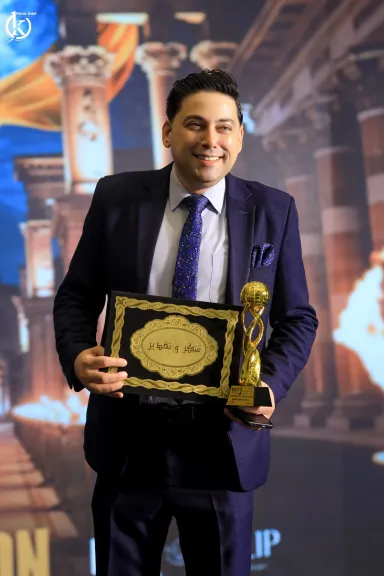 بالصور تكريم هاني الشيخ بالدورة 14 لـ مهرجان «إيجي فاشون الدولي»