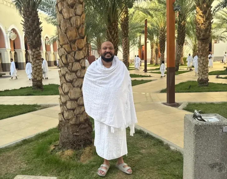 رجل الأعمال مرسي السعودي يحتفل بعيد ميلاده في أطهر بقاع الأرض
