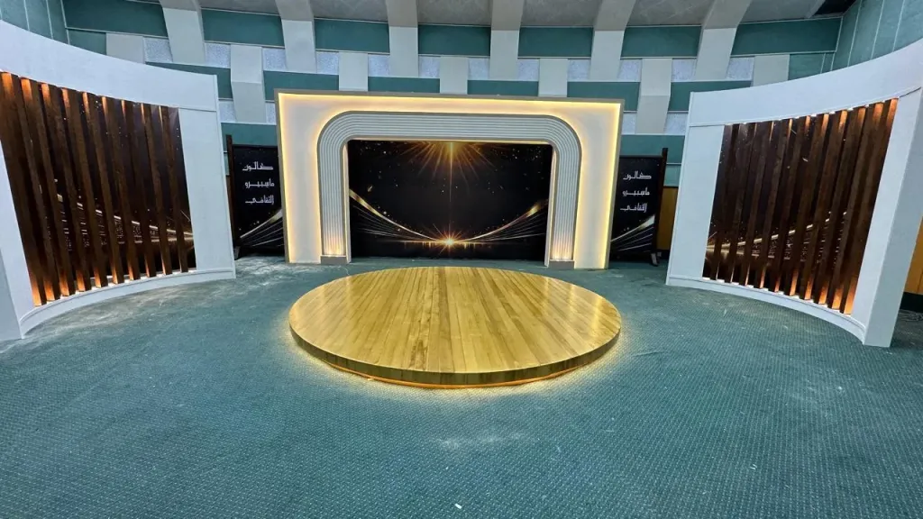 إستديو أحمد زويل ..يستعد لصالون ”ماسبيرو الثقافى”