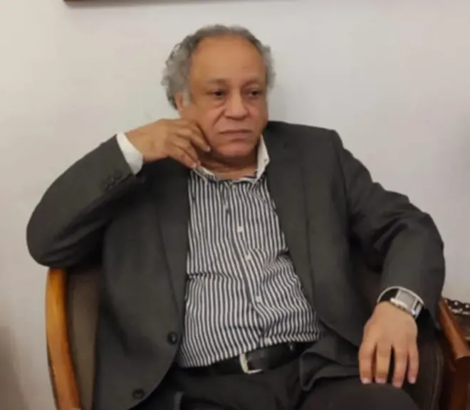 محمد ريان يكتب: أشرف زكي المفترى عليه وكذب المتصلين ولو صدقوا