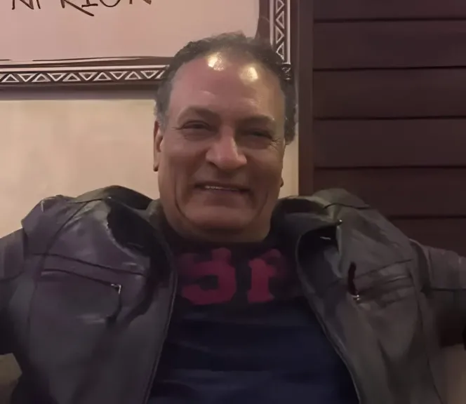 تحسن حالة الفنان حمدي إسماعيل ونقله من الرعاية المركزة واستمرار منع الزيارة لمدة ثلاثة أيام