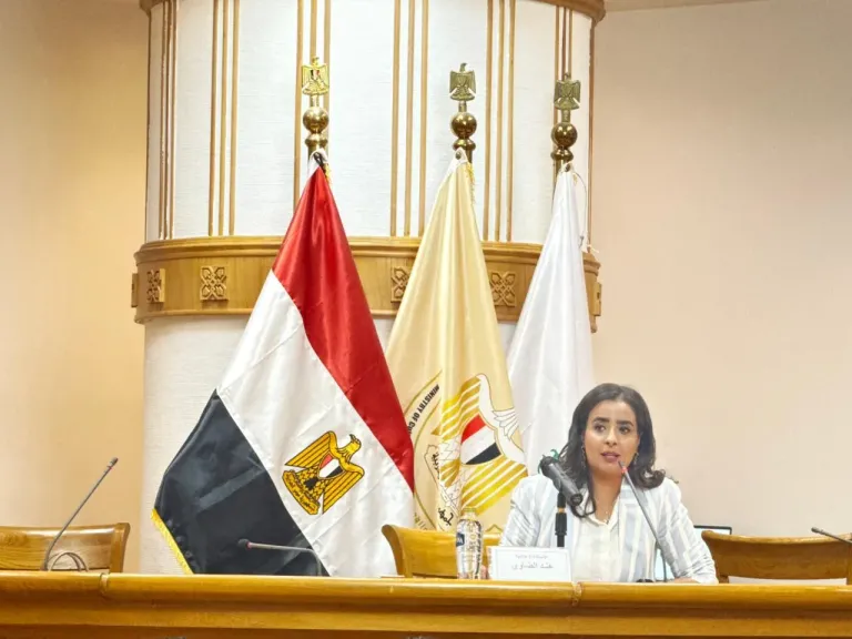 محاضرة عن ”التحولات الجيوسياسية بالشرق الأوسط” على مائدة الأعلى للثقافة