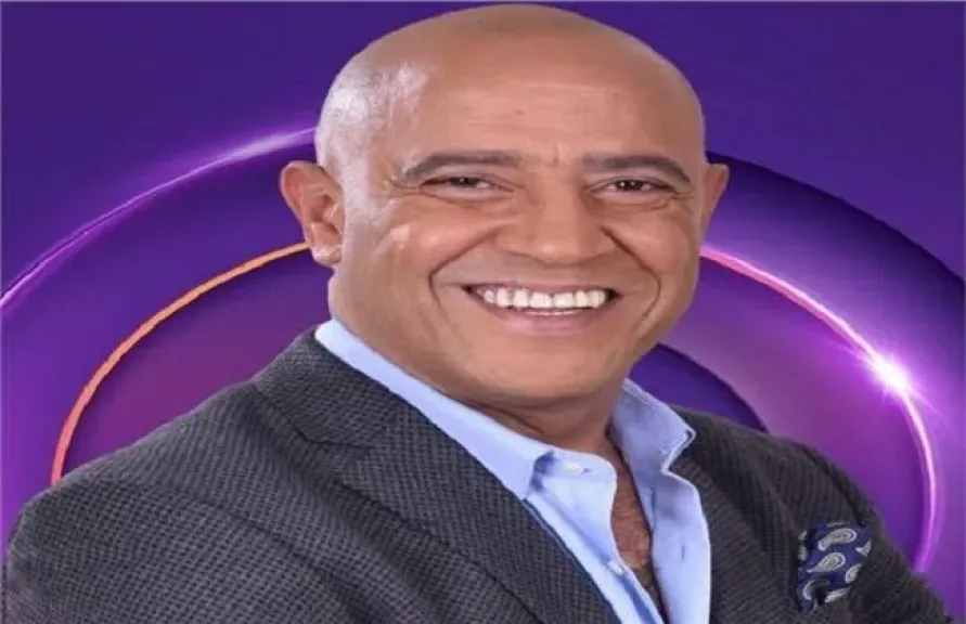 أشرف عبد الباقى..يحصد جائزة الإبداع والتميز بمهرجان ”همسة للاداب والفنون ” فى دورته 13
