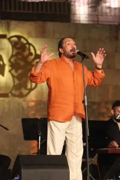 على الحجار..والسيمفوني على مسرح ”المحكى ”