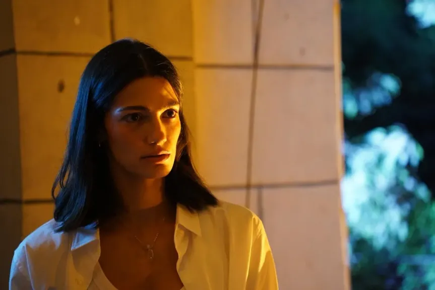 بداية مشوقة لحكاية ” Just You ” بطولة تارا عماد..ضمن مسلسل ” ما تراه ليس كما يبدو ”