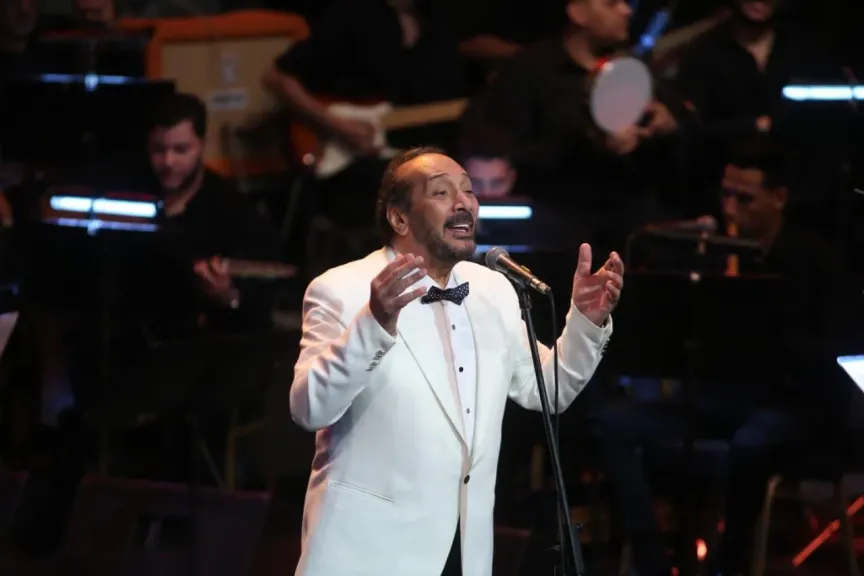 الحجار..يغرد بعبقريات ”الأبنودى ” فى 100 سنة غنا بالأوبرا