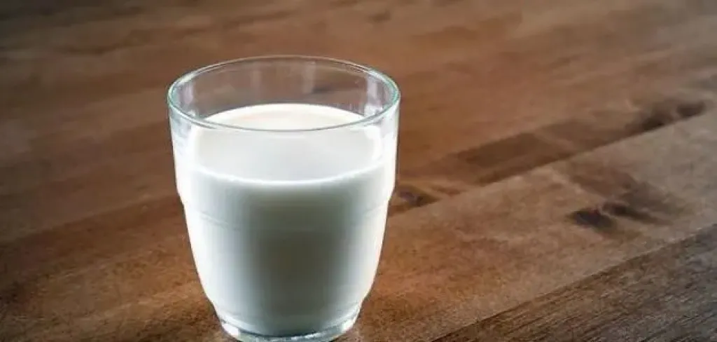 أشخاص يجب عدم تناولهم اللبن أو الإفراط فى تناوله !
