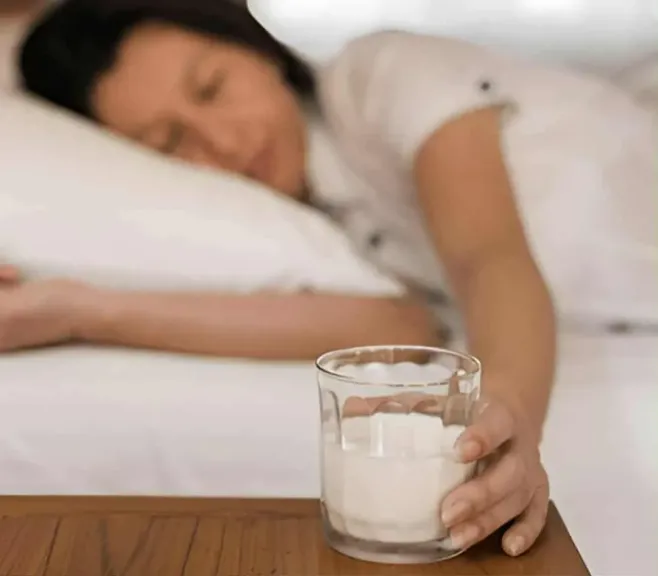أطعمة تجنب تناولها قبل النوم لتفادى الأرق  !!