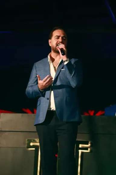 وائل جسار..يتألق فى حفل ضخم بالزمالك ضمن احتفالات اليوم الوطني السعودي