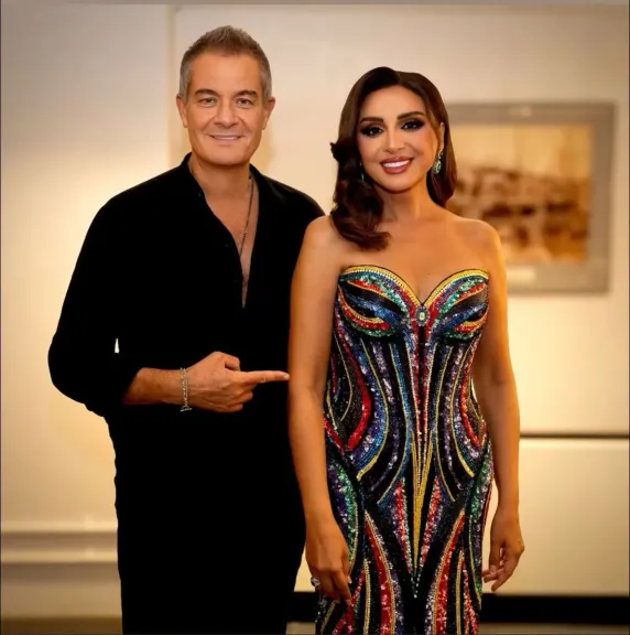 من ”رويال ألبرت هول ” ..أنغام أبهرت العالم وحمادة إسماعيل يوثق العودة الذهبية