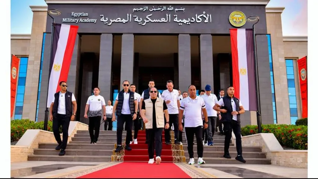 الشهابي..السيسى من الأكاديمية العسكرية: رسائل طمأنة للداخل وحسم للخارج