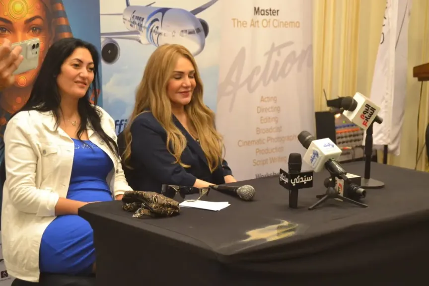 إبنة فيروز ” الطفلة المعجزة ” : أنور وجدي احتكرها وكانت أم حازمة