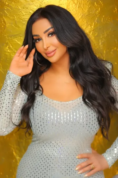 ”إيد فى إيد” دويتو وطنى يجمع ..شاهيناز مع عز الأسطول