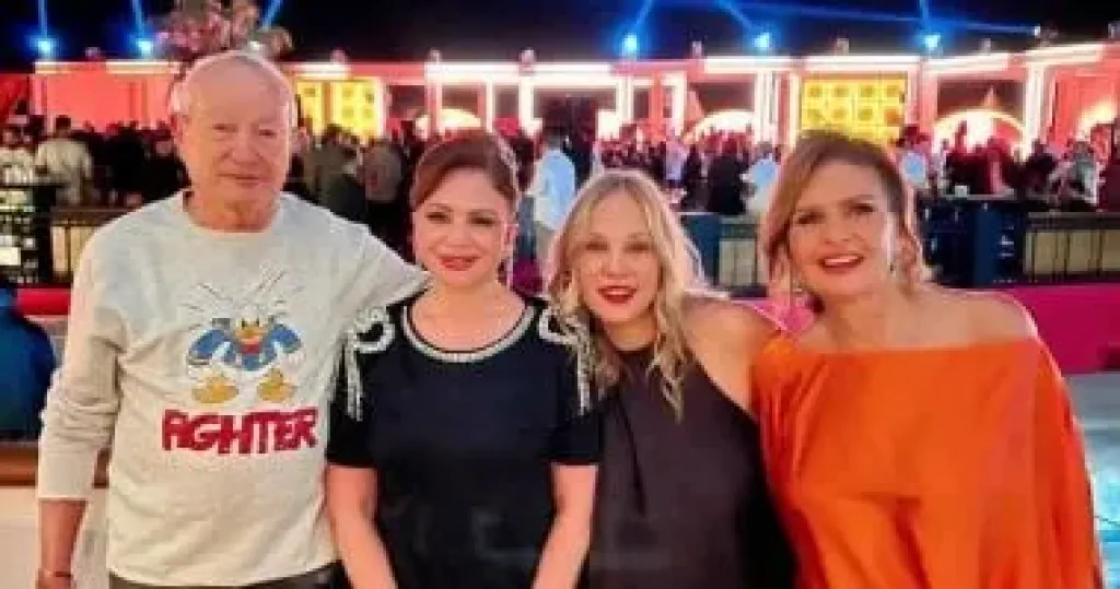 إلهام شاهين تحتفل بنجاح مهرجان الجونة السينمائي في ختام الدورة الثامنة إلهام شاهين تحتفل بنجاح مهرجان الجونة السينمائي في ختام الدورة الثامنة