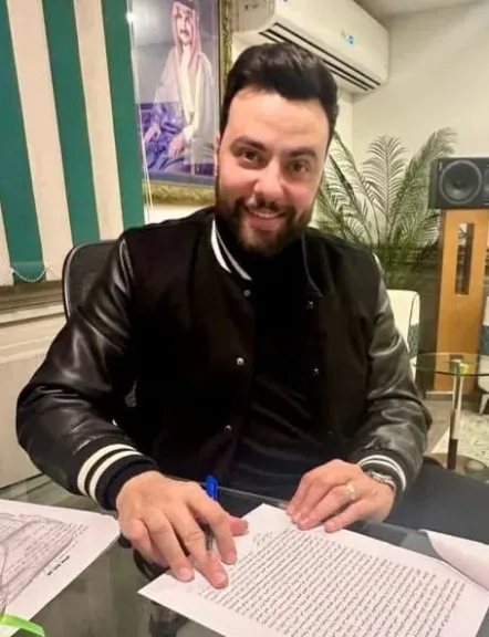 الملحن مدين ..يتعاقد مع روتانا للموسيقي على ألبوم غنائي جديد الملحن مدين ..يتعاقد مع روتانا للموسيقي على ألبوم غنائي جديد
