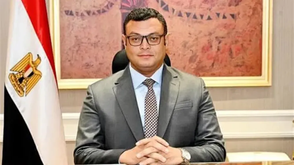 وزير الإسكان يوجه بسرعة إنهاء مشروعات حدائق أكتوبر والصيانة المستمرة للطرق