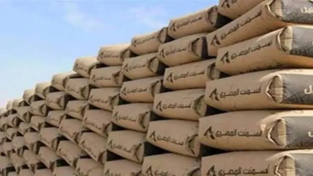 أسعار الأسمنت في مصر اليوم الاثنين 17-11-2025..استقرار بعد زيادة الطن