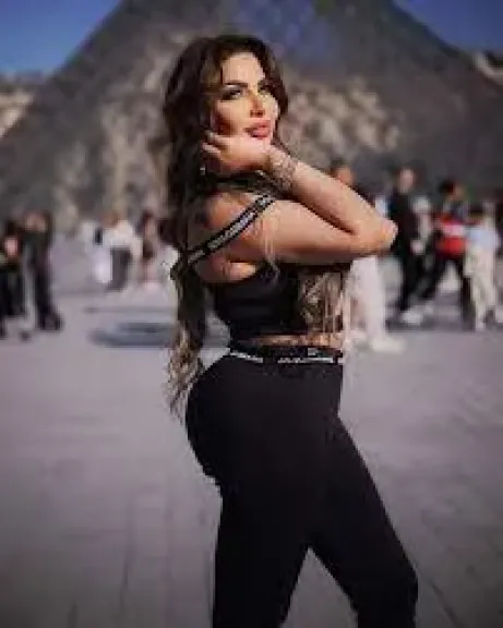 تفاصيل صادمة: محاكمة سارة خليفة و27 متهمًا في شبكة مخدرات كبيرة بالقاهرة الجديدة