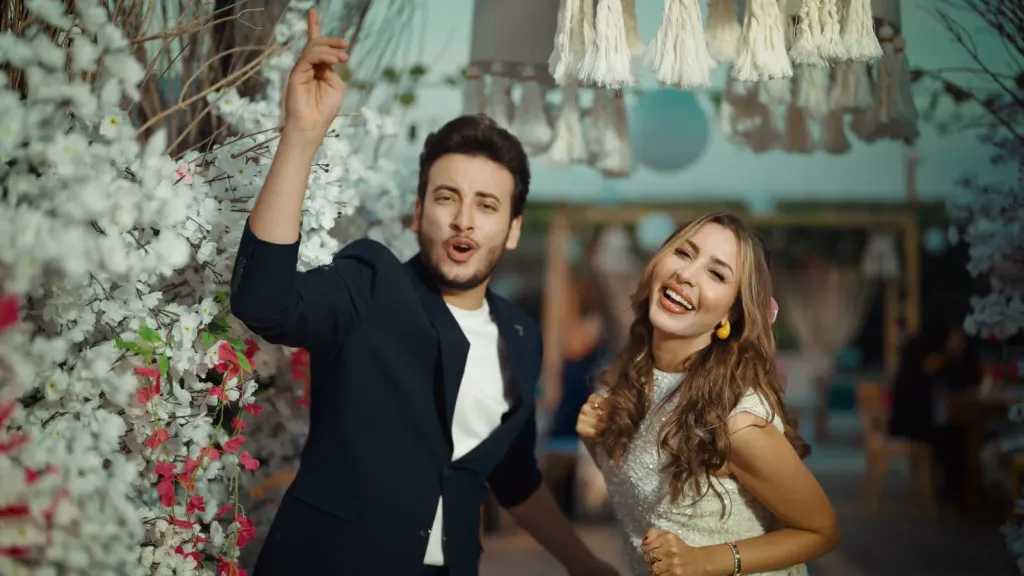 جنات والحسن عادل..ينتهيان من تصوير كليب ”الليلة حلوة”