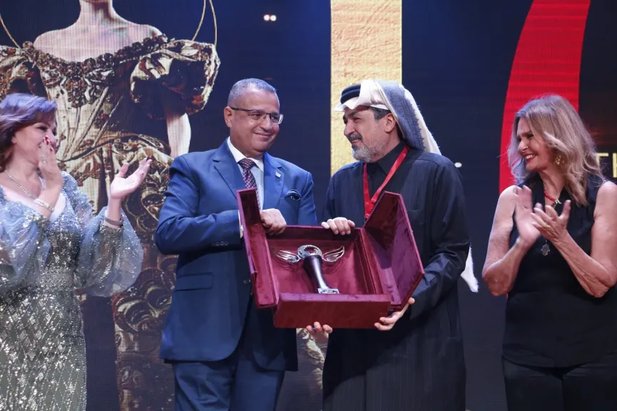 تكريم ثلاثة قامات مسرحية من كوريا وقطر وسلطنة عمان في افتتاح مهرجان شرم الشيخ الدولي للمسرح الشبابي