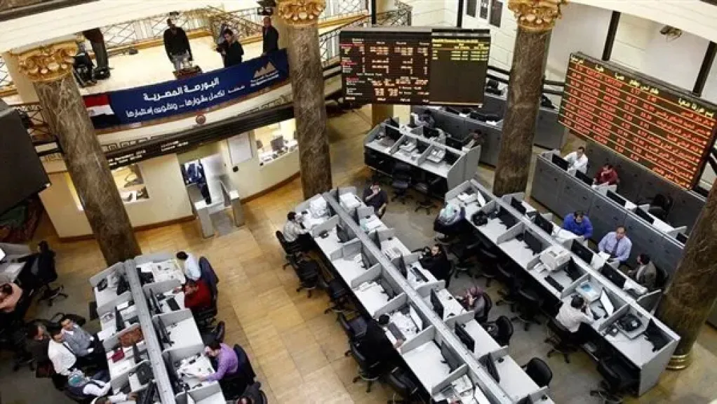 البورصة المصرية تغلق على تراجع جماعي وضغوط مبيعات العرب والأجانب