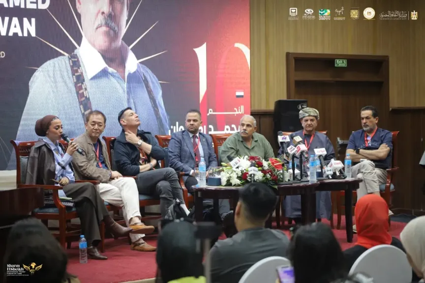 مائدة مستديرة لمكرّمي الدورة العاشرة بمهرجان شرم الشيخ الدولي للمسرح الشبابي