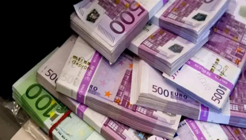 ارتفاع سعر اليورو أمام الجنيه في ختام تعاملات اليوم الخميس 4 ديسمبر 2025