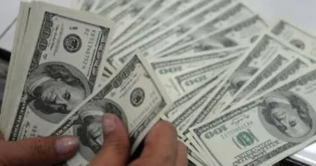 استقرار سعر الدولار اليوم الخميس 4 ديسمبر 2025 في البنوك المصرية