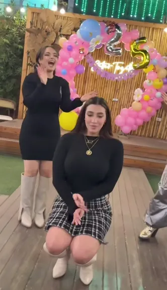 النيابة العامة تحقق في بلاغ ضد الفتاة المعروفة بـ”الطبيبة الراقصة”