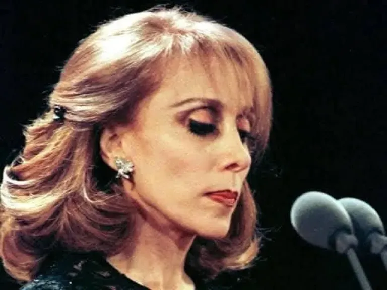 ”نويرة ” تحتفى بجارة القمر ”فيروز ” فى الأوبرا