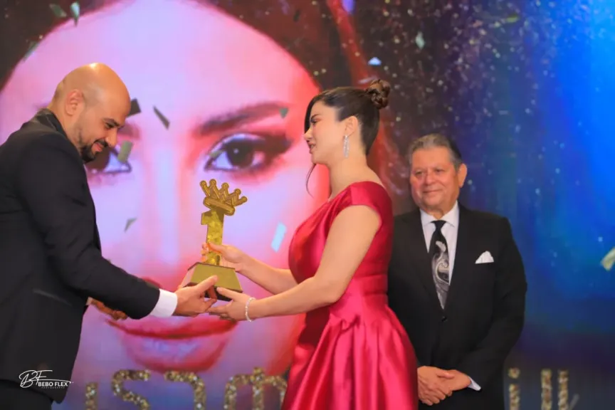 المخرج محمد كرم : تأجيل حفل ” جوائز الأفضل عربيا” إلى عام 2026