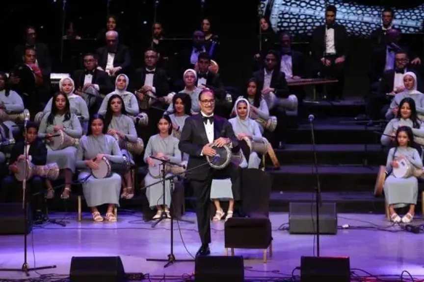 إيقاعات الأرتيست ومواهب الأوبرا على المسرح الصغير