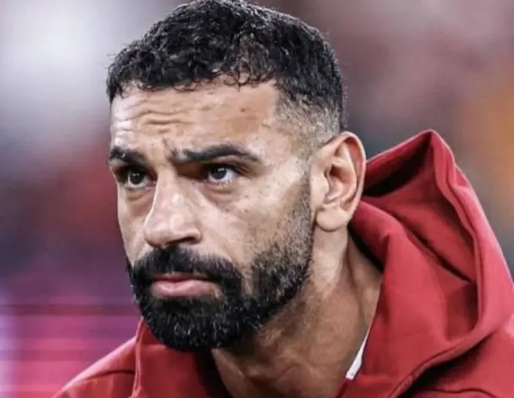 أسامة كمال..يعلق على أزمة ”محمد صلاح” مع  ليفربول ويوجه رسالة لآرني سلوت