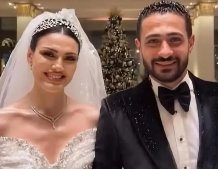 دارين حداد..تدخل القفص الذهبي فى حفل عائلى وتفاجئ جمهورها بهوية زوجها