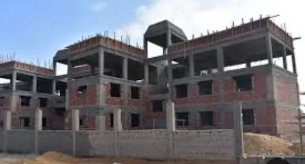 مدرسة ”طه ساطور ” الثانوية بنات تحت ضغط الإنشاءات ومعاناة تعليمية مستمرة