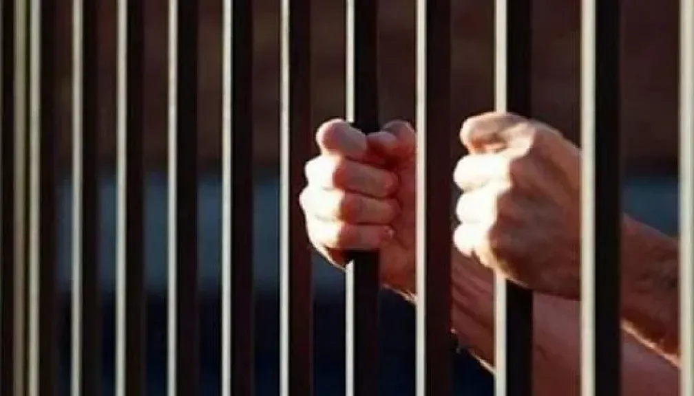 تجرد من كل مشاعر الرحمة واستغل طفولتها في جريمة هزّت الشرقية