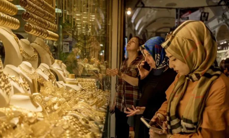 أسعار الذهب اليوم في مصر الاثنين 15 ديسمبر 2025.. ارتفاع طفيف بدعم من الأسواق العالمية