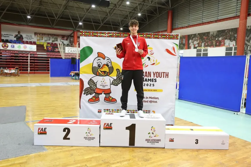 يونس الإبراشي..يحرز الميدالية الفضية فى الشيش ضمن دورة الألعاب الأفريقية ”بأنجولا”