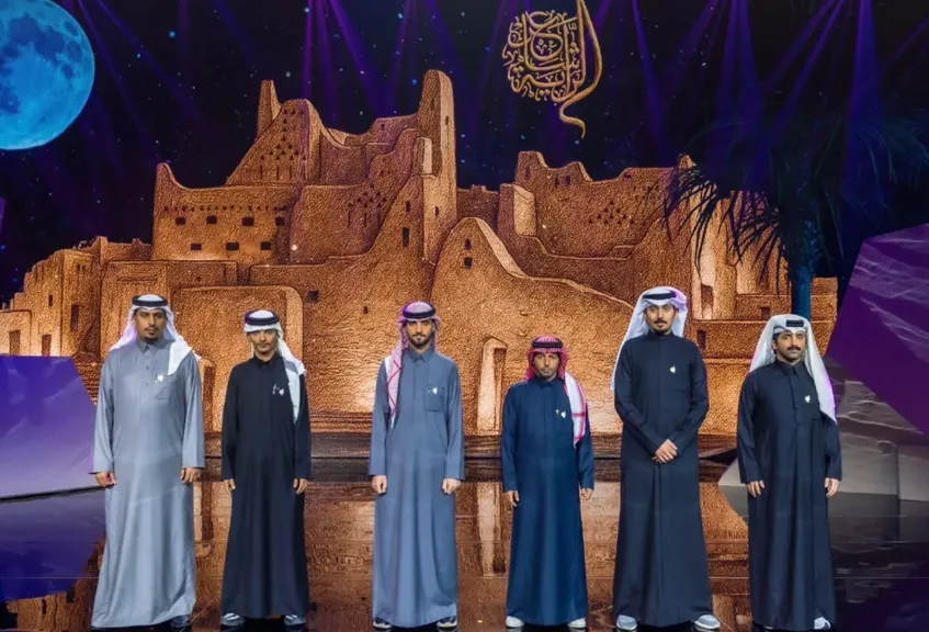 ”شاعر الراية” ينهى مرحلته الثانية بتنافس شديد بين المتسابقين