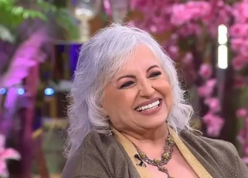 نيفين علوبة..تحتفل بالكريسماس فى الجمهورية