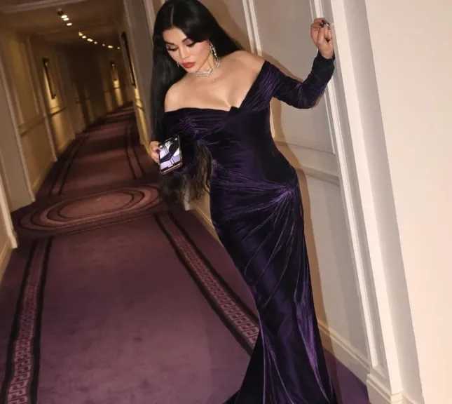 هيفاء وهبي.. تتألق فى دبى فى حفل زفاف أصبح حديث الميديا